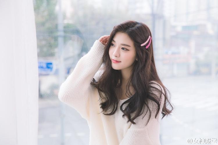 重庆高温天气持续 大熊猫等动物享夏日“清凉套餐”